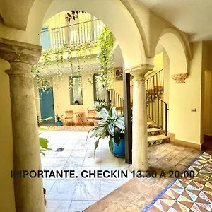 https://hotel-conde-de-cardenas.es-andalucia.com
